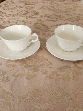 Spode's Jewel Copeland 4‑Pc Tea Cup & Saucer Set England Vintage Embossed Cream